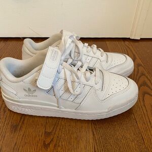 Adidas Forum Low Triple Cloud White Youth 6 Women 7.5 Shoe Velcro Lace Up